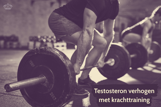 Man boven de 40 doet barbell deadlift in sportschool - krachttraining ondersteunt testosteron via spiermassa en cardiometabole gezondheid