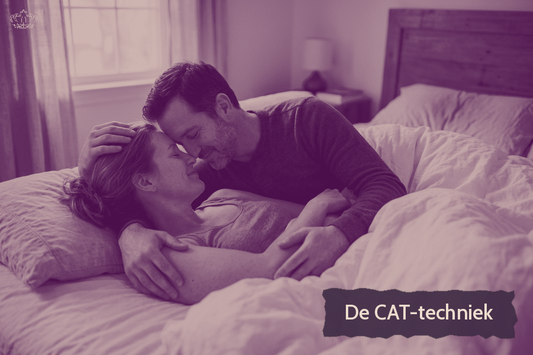 Stel dicht tegen elkaar in bed, kop van de sekstip over de CAT-techniek
