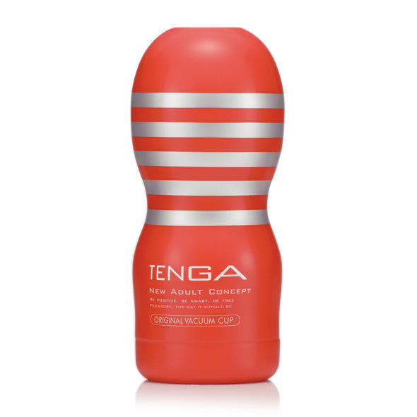 Rode Tenga Original Vacuum Cup met zilveren banden, vooraanzicht op wit
