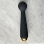 Emma Neo Wand vibrator bovenaanzicht met bedieningsknoppen en ronde wandkop