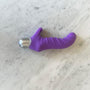 Fonzie G-spot vibrator detailfoto in paars siliconen met geribbelde schacht