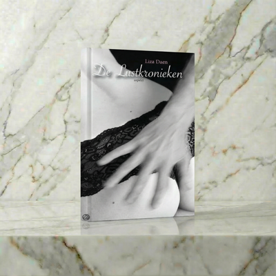 Boek De Lustkronieken van Liza Daen rechtop op een witte marmeren plank, uitgeverij Aspekt