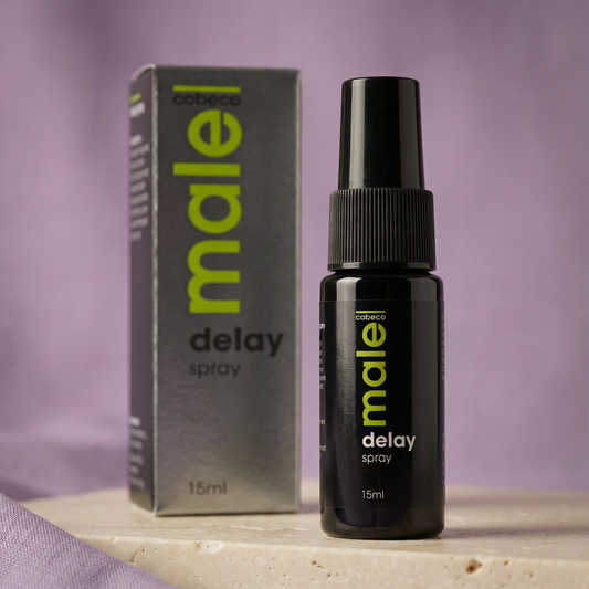 Close-up van Cobeco Delay Spray pompje met productlabel en ingrediënten informatie