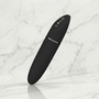 Lelo Mia 3 in zwart getoond van opzij met elegante afgeronde vorm