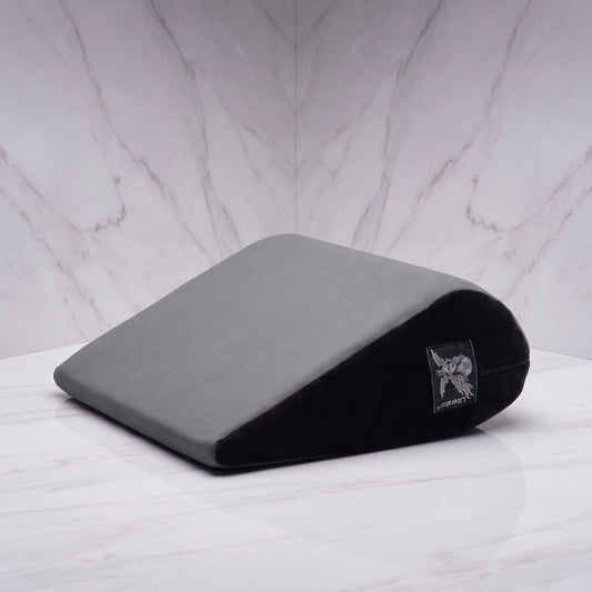 Grijs-zwart Liberator Jaz wigkussen voor seksstandjes, ergonomisch positiekussen