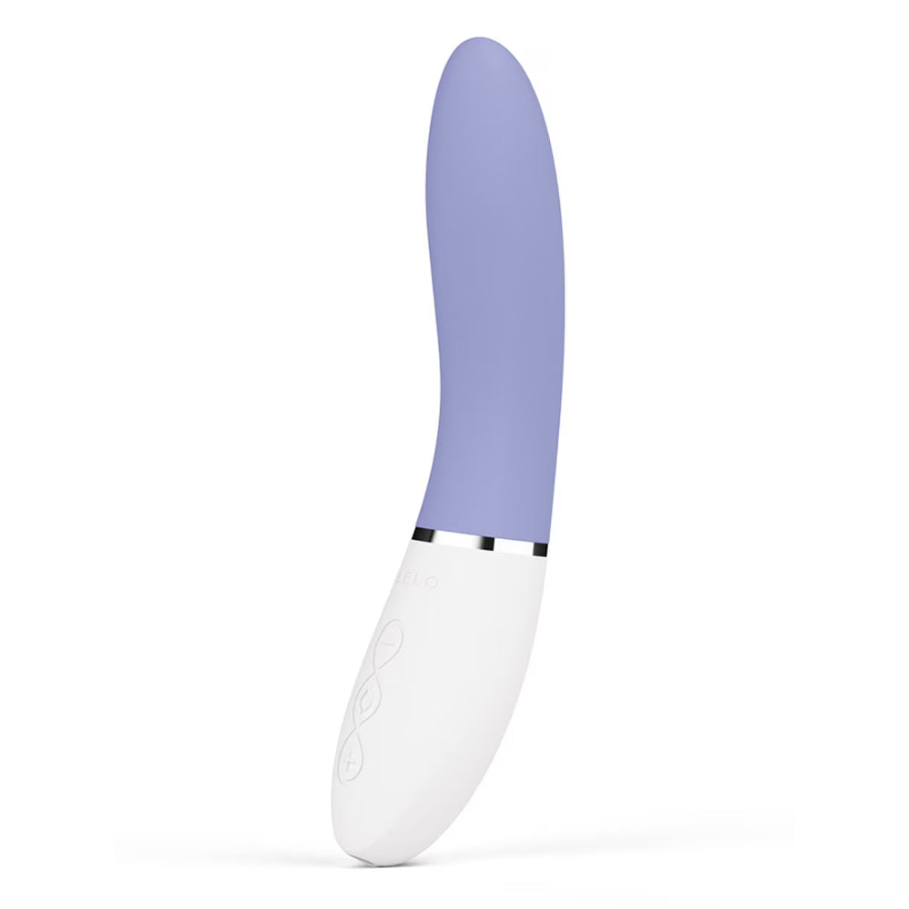 Lelo Liv 3 vibrator in poederblauw, volledig aanzicht