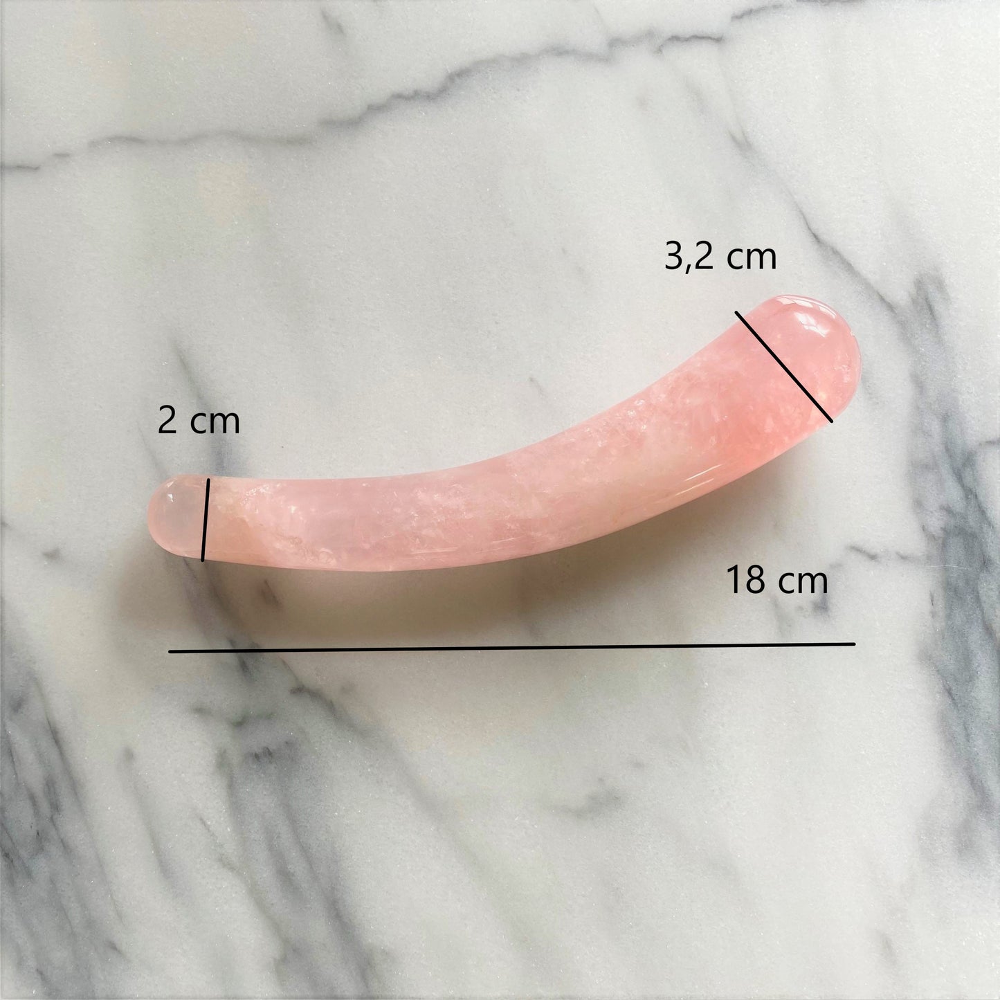 Rozenkwarts massage wand curved met afmetingen 18 cm lengte, 2 cm en 3,2 cm diameter