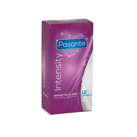 Pasante Intensity condooms met ribbels en nopjes in verpakking van 12 stuks op witte achtergrond