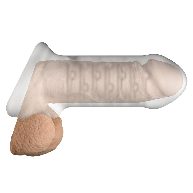 De transparante extra dikke penissleeve omgedaan, de sleeve neemt de kleur van de huid aan