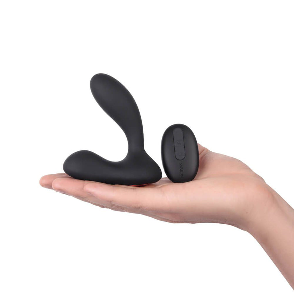 Detail van gladde siliconen afwerking en bedieningsknoppen op de Vick massager