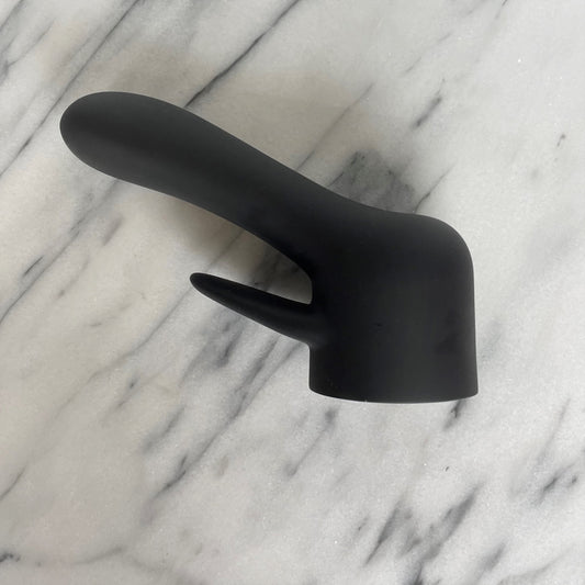 Zijaanzicht van paars rabbit opzetstuk accessoire voor wandmassagers Melody en VIM van De Paarse Keizerin