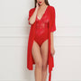 Rode lingerie body met kanten décolleté en bijpassende kimono ochtendjas met kanten mouwen, vooraanzicht