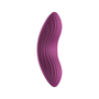 Paarse slipvibrator met golvende ribbels vrijstaand op wit, Svakom Edeny van Svakom
