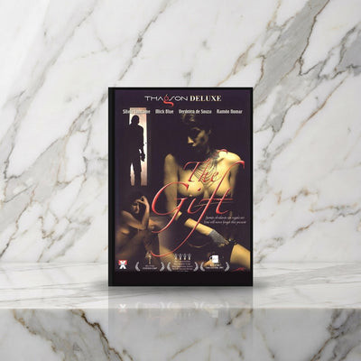 Dvd-hoes The Gift rechtop op een marmeren plank, vrouwvriendelijke porna van Thagson