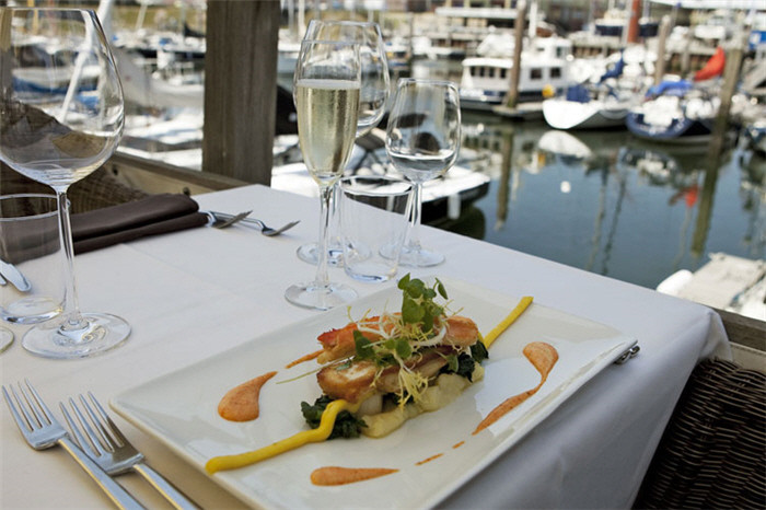 romantisch terras, waterproef in schevingen