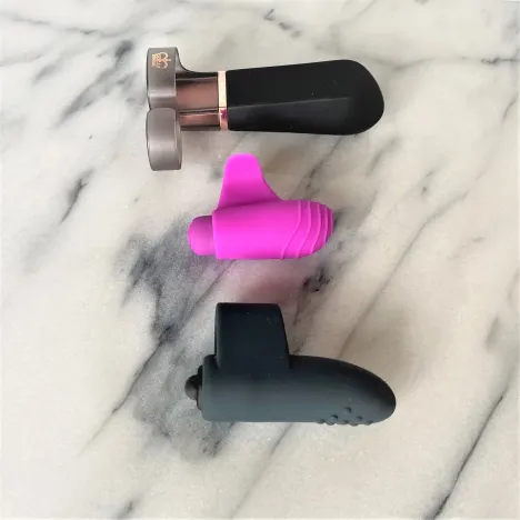Vinger vibrator van B Swisch vergeleken met anderen