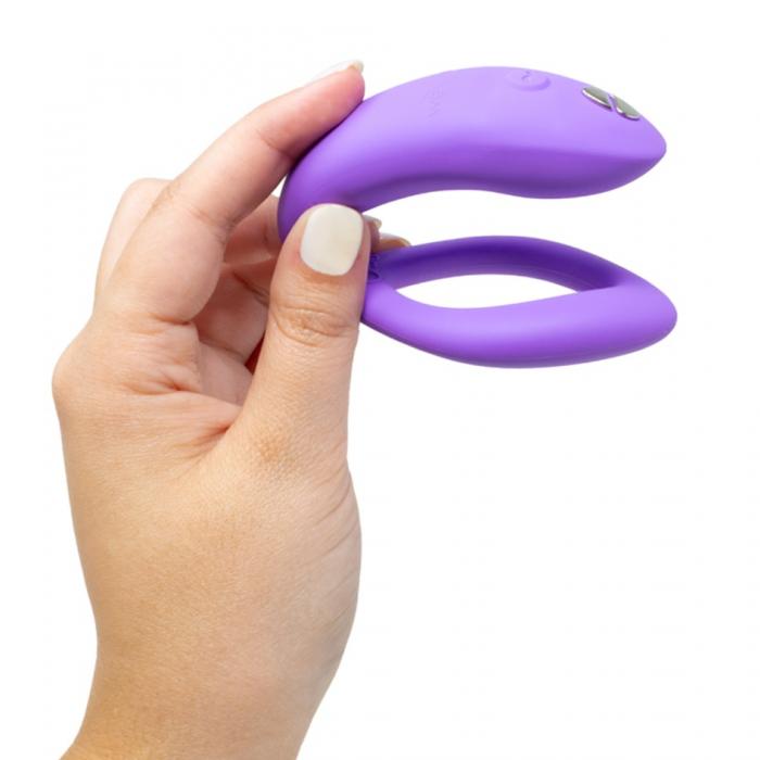 We-Vibe Sync O in hand