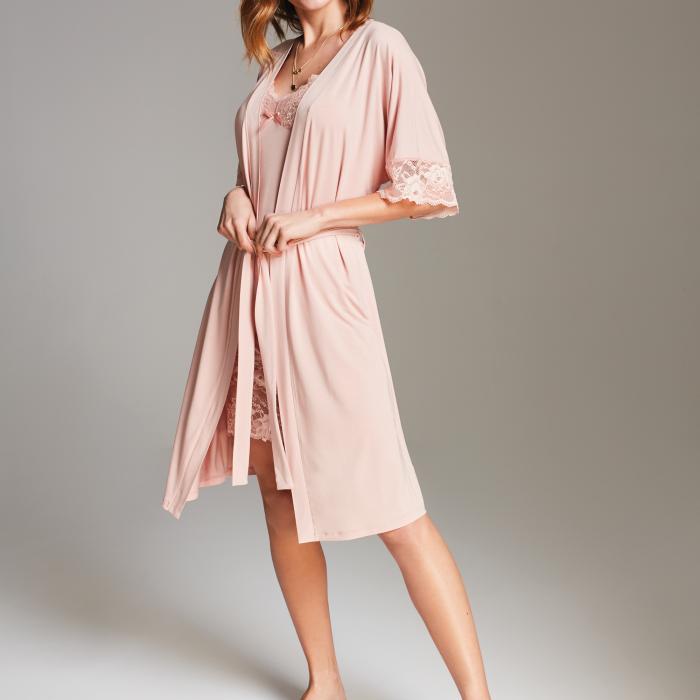 robe van Vanilla in dusty pink